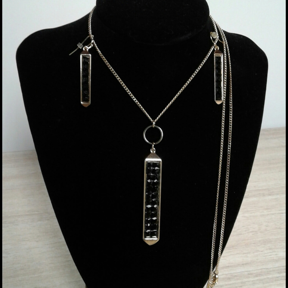 Lane gold tone necklace and earring set long chain